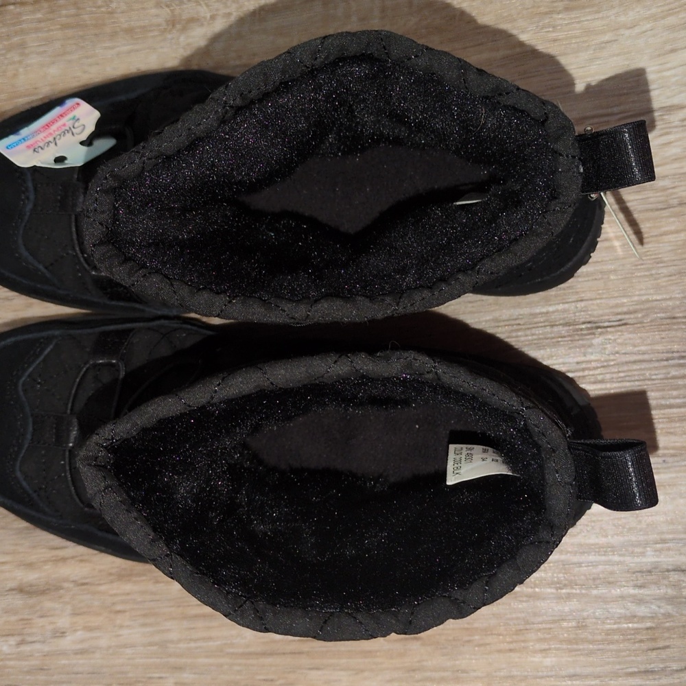 ❤️ NWT Skechers Women's Black leather Quilted Winter Boots size 5 ❤️ - Picture 9 of 12